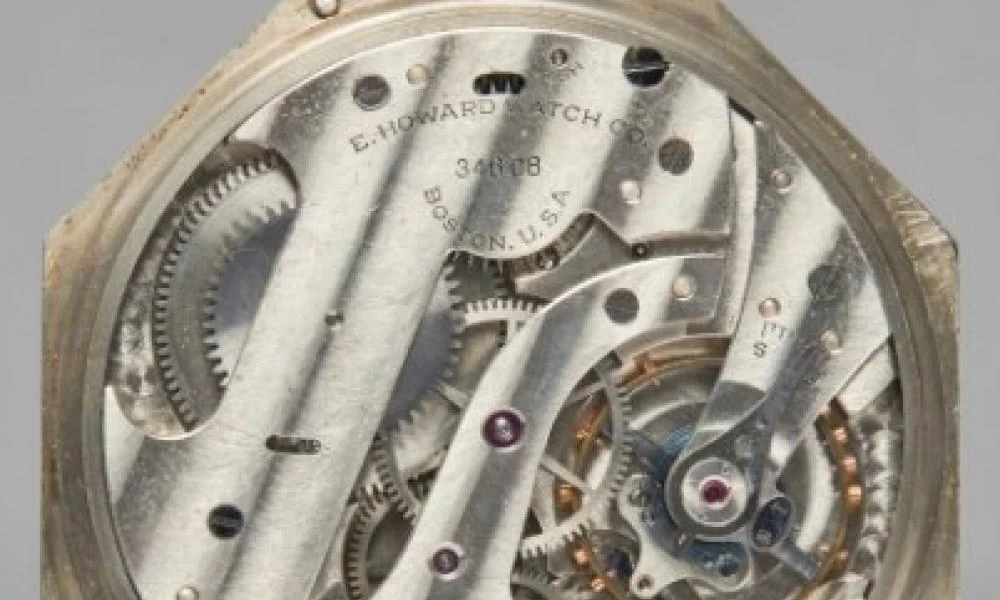 Τα ρολόγια τσέπης του Τζον Λένον και του Άντι Γουόρχολ πωλούνται για 30.000!